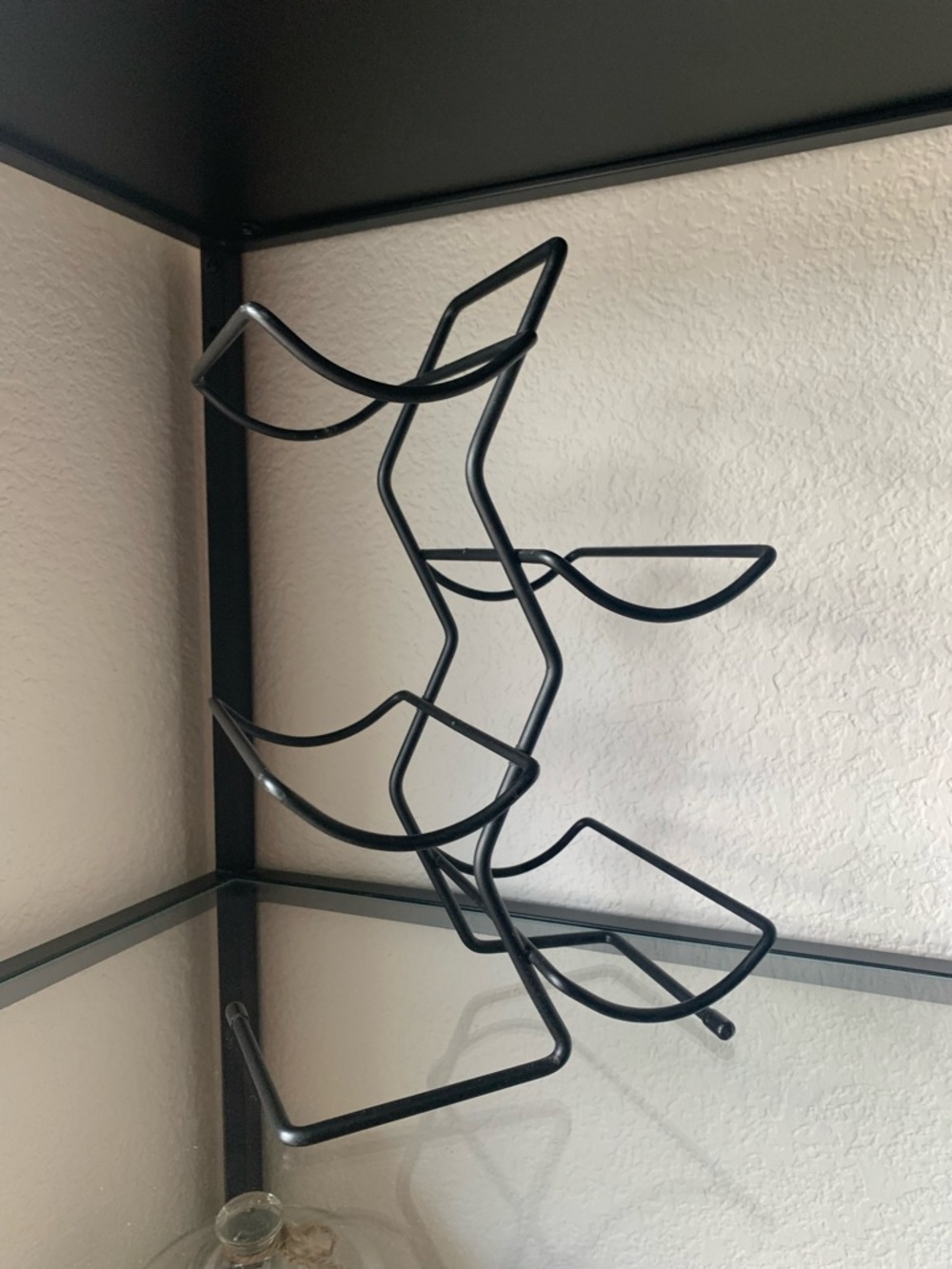 Modern Black Metal 4-Bottle Tabletop Wine Rack Stand Holder with Curved Arms